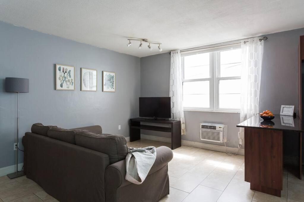 South Beach One Bedroom Condo With Parking Spot Miami Beach Bagian luar foto